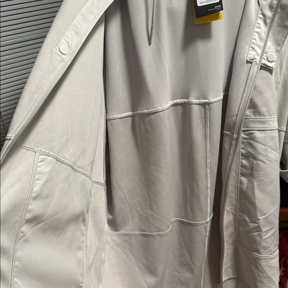 Under Armour Generation Hooded Poncho size Large - Picture 8 of 12